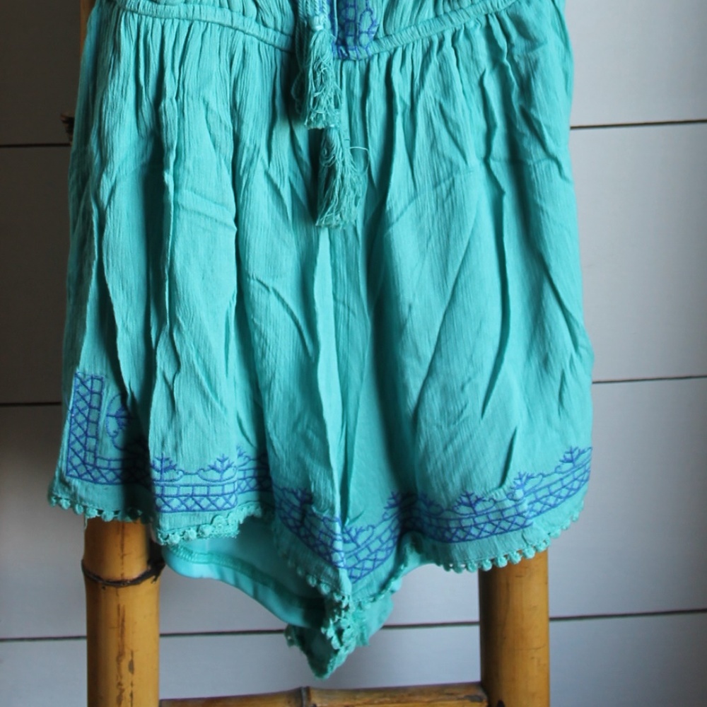 NWT - Romper - Picture 3 of 4